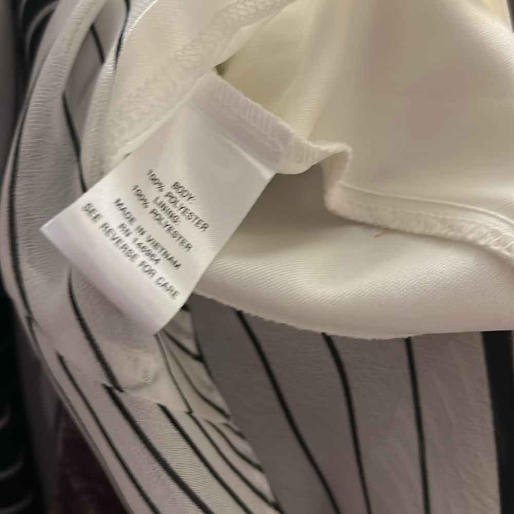 Signature by Robbie Bee Sheer Sharkbite Sleeveless Dress Black/White 16W EUC - Picture 7 of 8